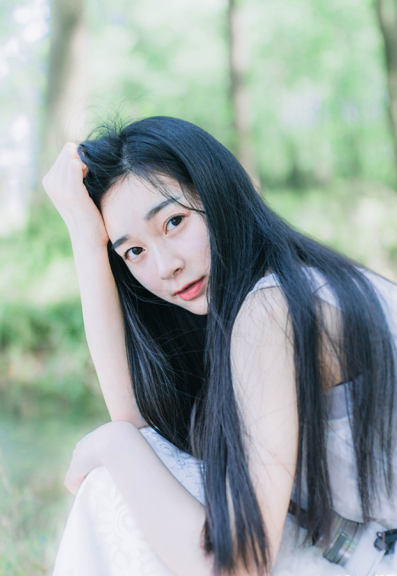 “此人与我等并非一条心，留之无用，甚至日后还会坏事。”法正摇了摇头，淡漠道。